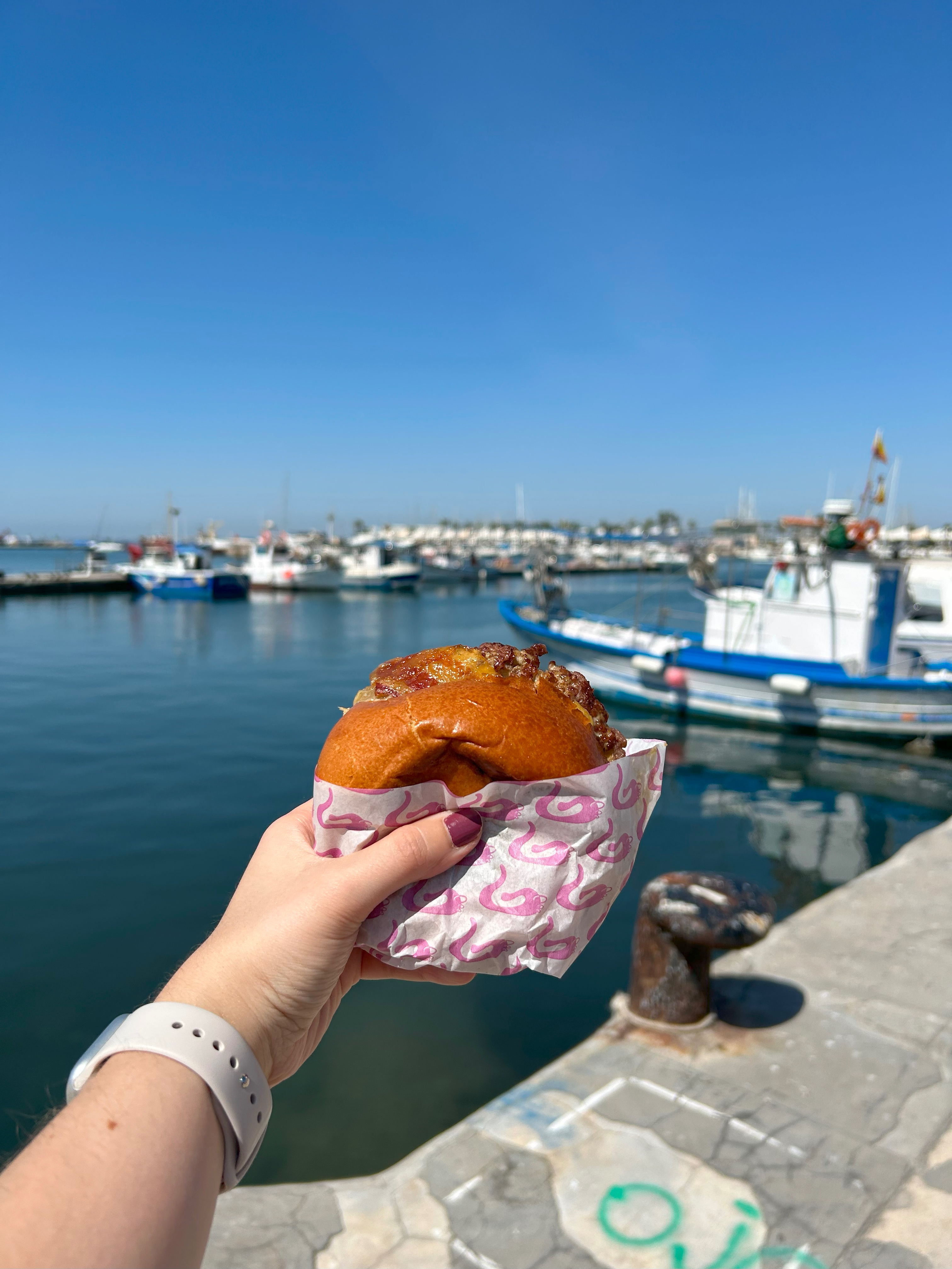 Burger en el puerto